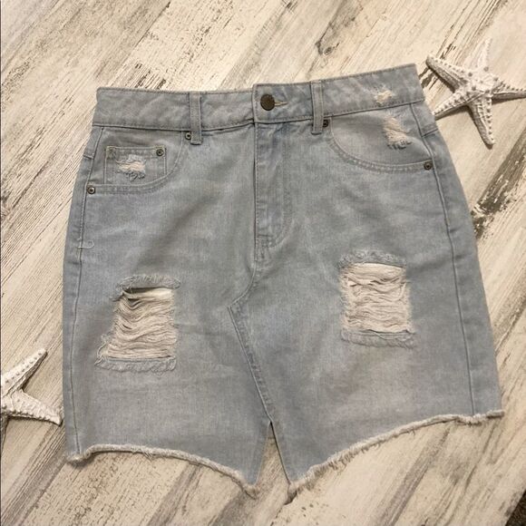 Forever 21 Denim jean skirt - Picture 2 of 6